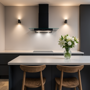 90cm Flat Hood With Glass in Black